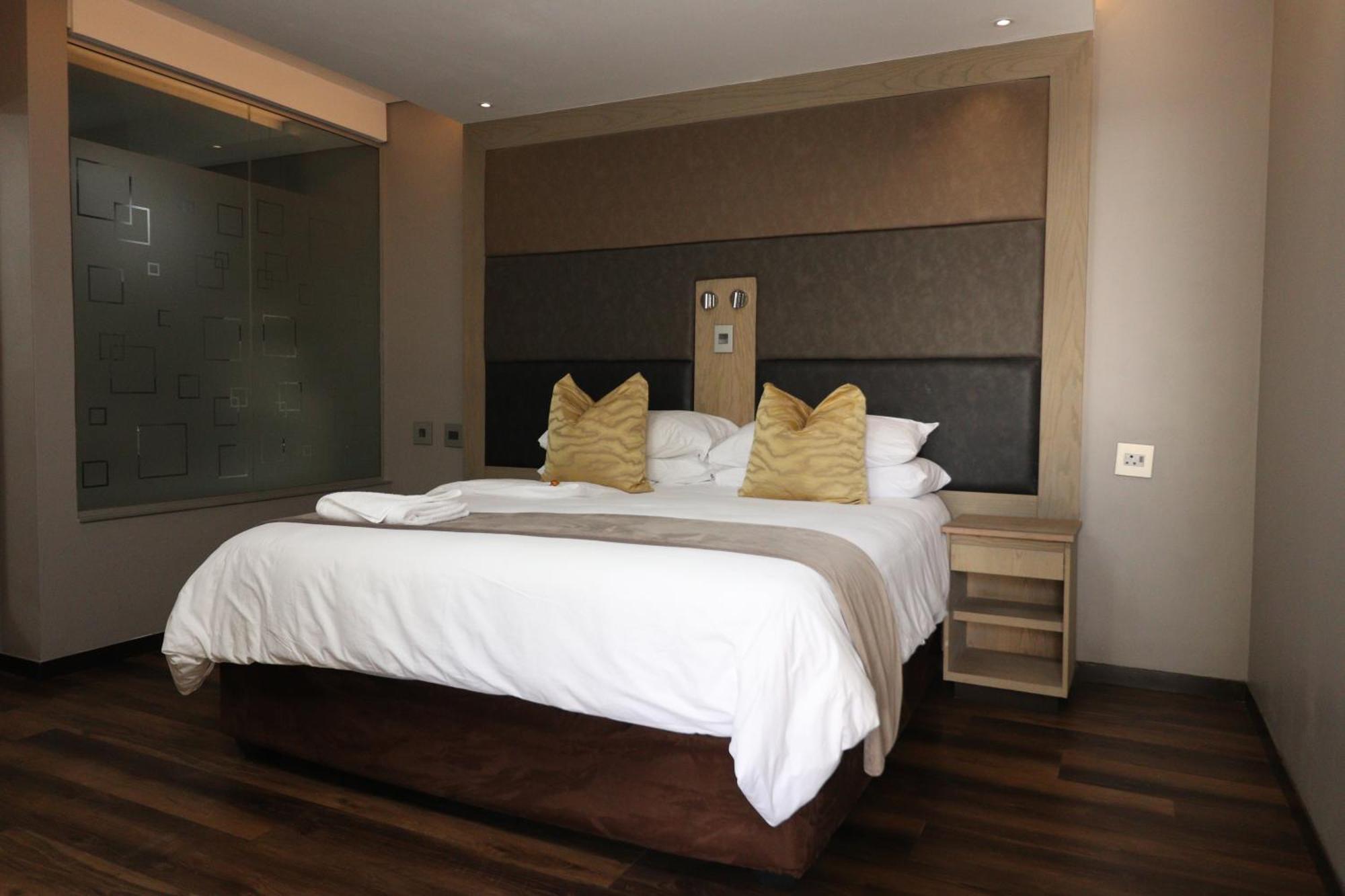 Happy Valley Hotel And Casino Ezulwini Ngoại thất bức ảnh