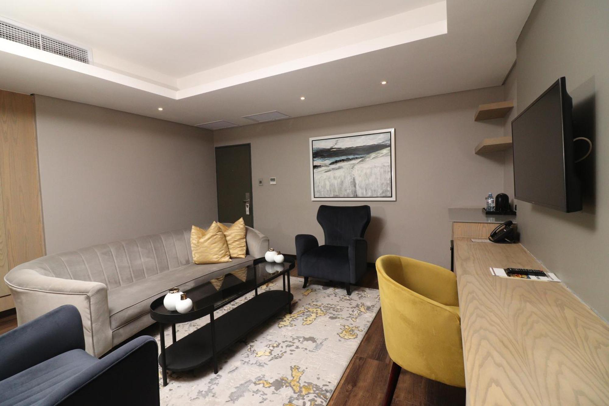 Happy Valley Hotel And Casino Ezulwini Ngoại thất bức ảnh